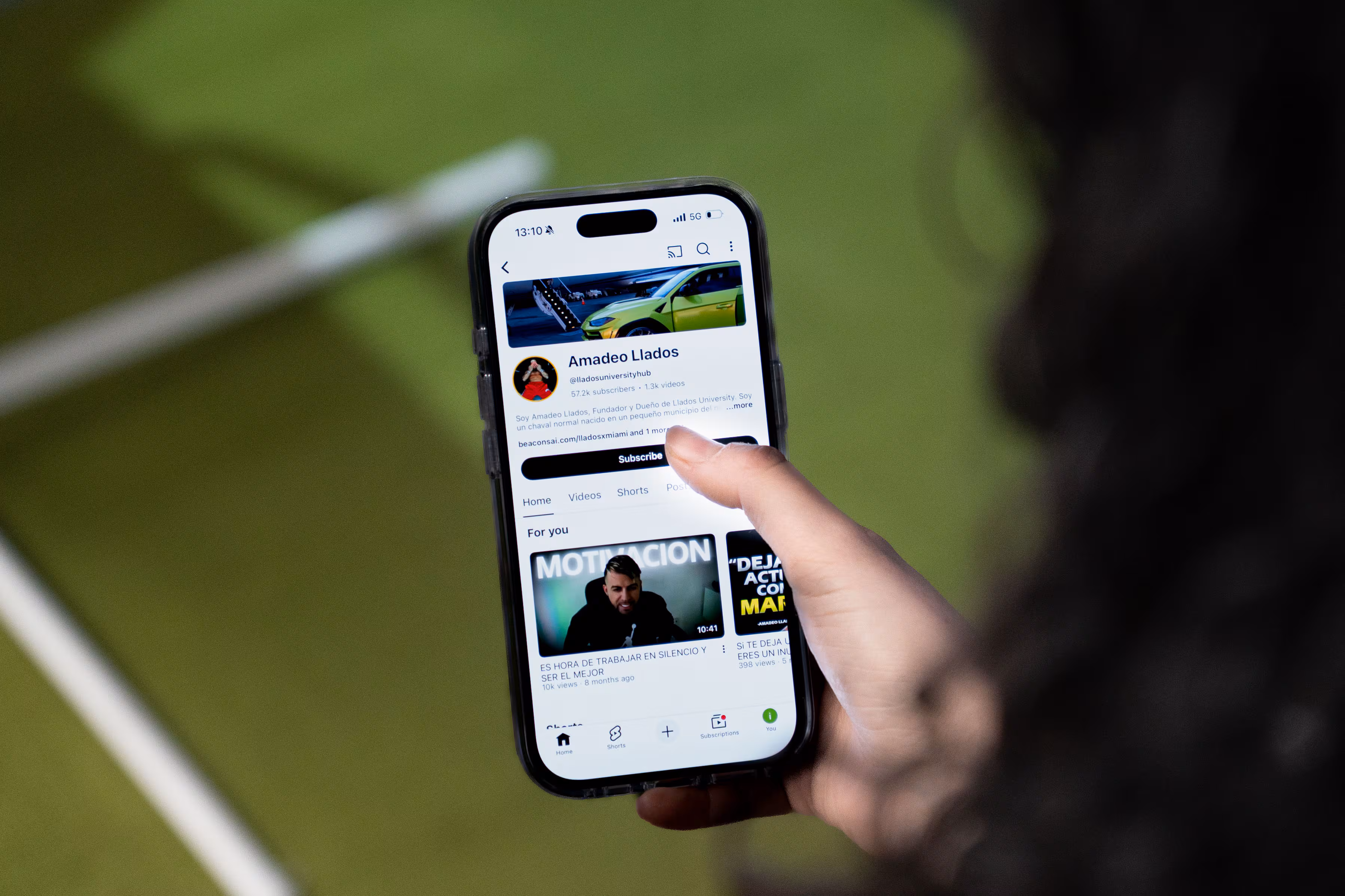 Las nuevas sectas cambian al líder por el ‘coach’: “Imitan la lógica capitalista de los ‘influencers”